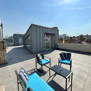  Apartment Penthouse W Private Rooftop And Free Parking